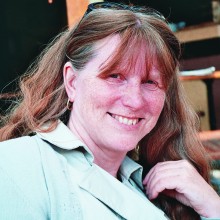 Pamela Robertson-Pearce. Llun gan / photo by Neil Astley